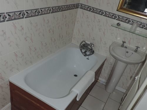 Bath House Hotel Ильфракомб Экстерьер фото